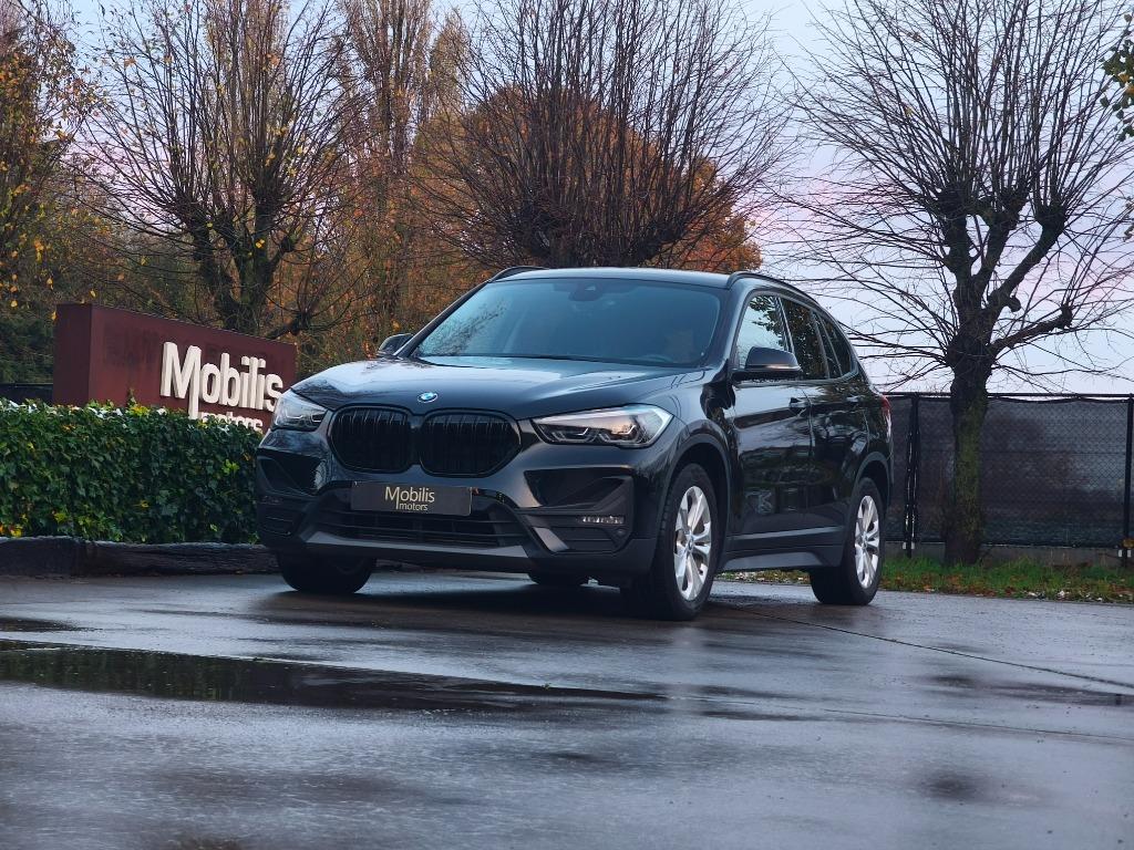 BMW X1 xDrive25e Full Optie Camera/Leder/Carplay/Head-Up/Led, Auto's, BMW, Zwart, Leder, Bedrijf, 5 zetels