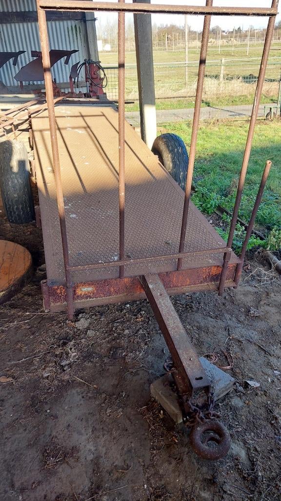 Platte wagen aanhanger voor tractor 3.7m lang 1.1m breed, Ophalen