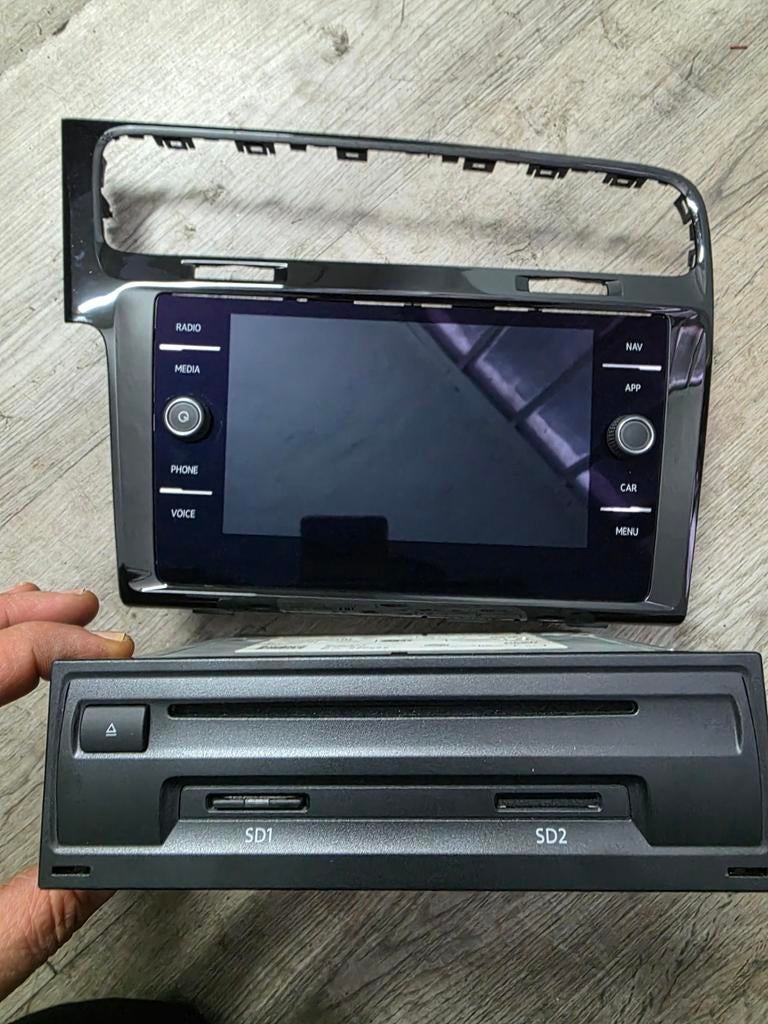 ensemble GPS VW boitier MMI + écran, Autos : Divers, Autoradios, Enlèvement, Utilisé