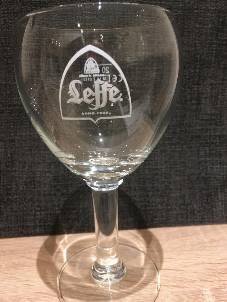 Leffe. Abbaye de Abdij van Leffe. Inhoud: 20 cl. Aantal: 2., Collections, Enlèvement ou Envoi, Comme neuf, Verre à bière