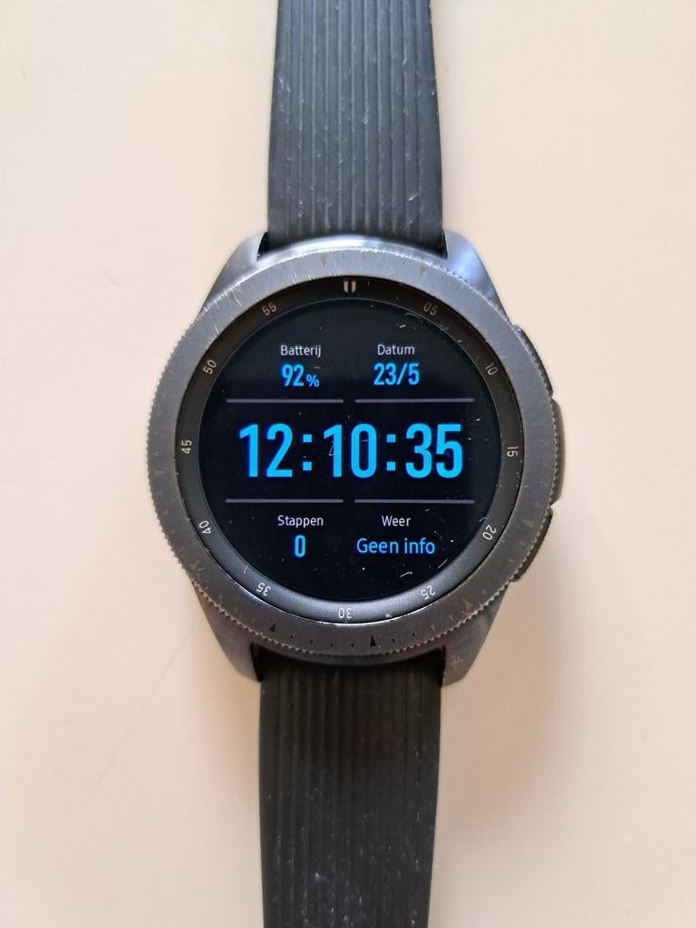 Samsung Galaxy Smartwatch 42 mm, Ophalen, Waterdicht, Zo goed als nieuw