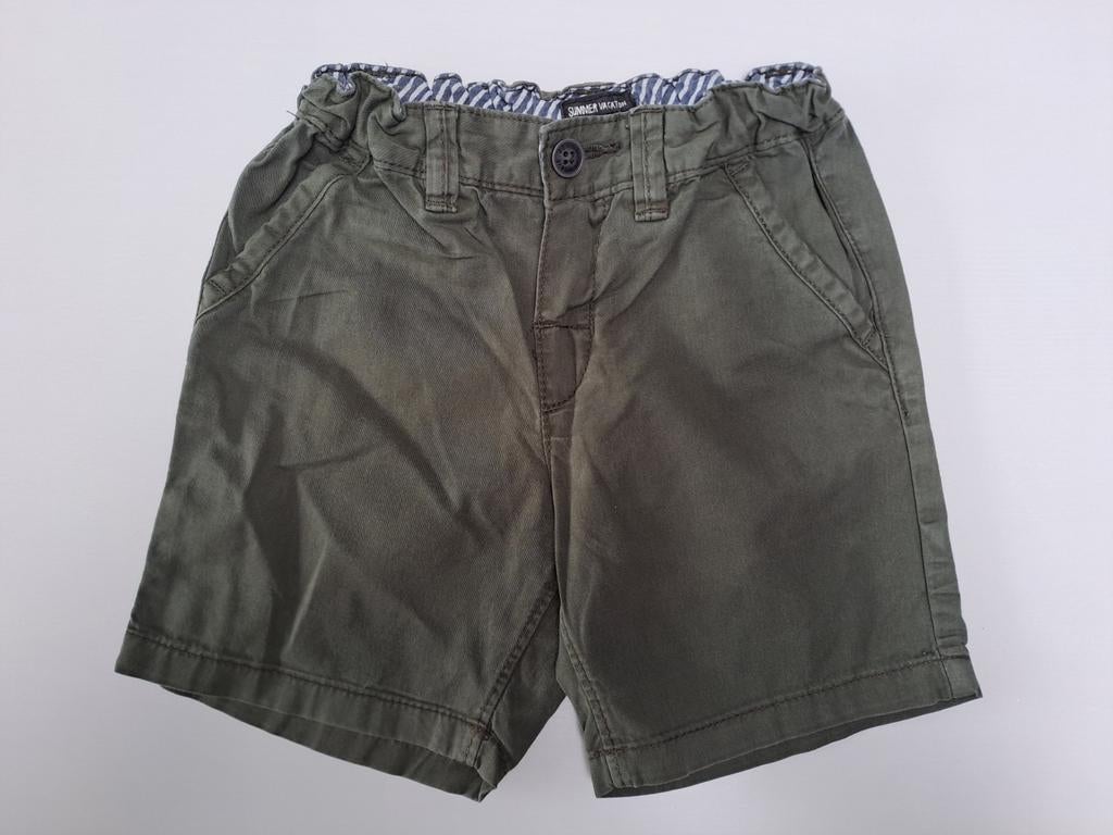 Short vert kaki foncé taille 86, Enfants & Bébés, Vêtements de bébé | Taille 86, Pantalon, Garçon, Enlèvement ou Envoi, H&M