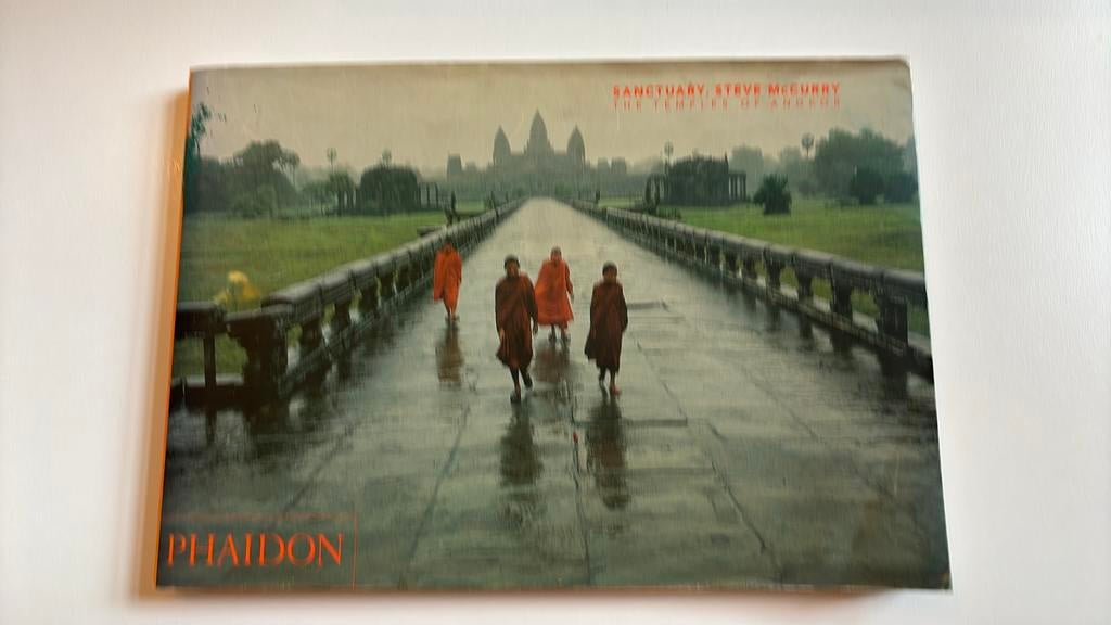 Steve McCurry, Sanctuary: The Temples of Angkor (Monographs), Boeken, Ophalen of Verzenden, John Guy
