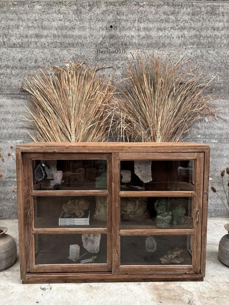 Prachtig oud dressoir  lengte 161 cm, Met deur(en), Glas, 100 tot 150 cm, 150 tot 200 cm
