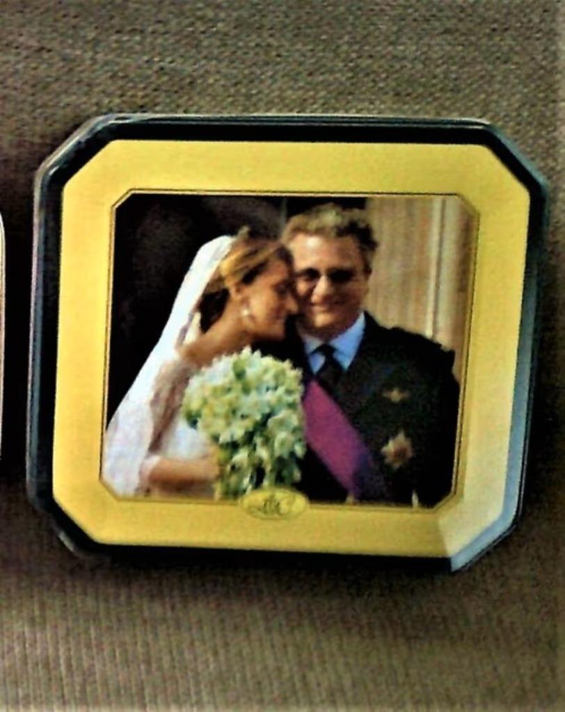 Delacre doos koninklijke familie, Verzamelen, Koningshuis en Royalty, Ophalen of Verzenden, Zo goed als nieuw, Overige typen