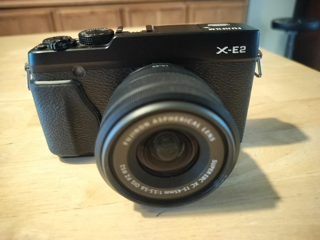 Fujifilm X-E2 + XC 15-45, Ophalen, Gebruikt, Compact, Fuji