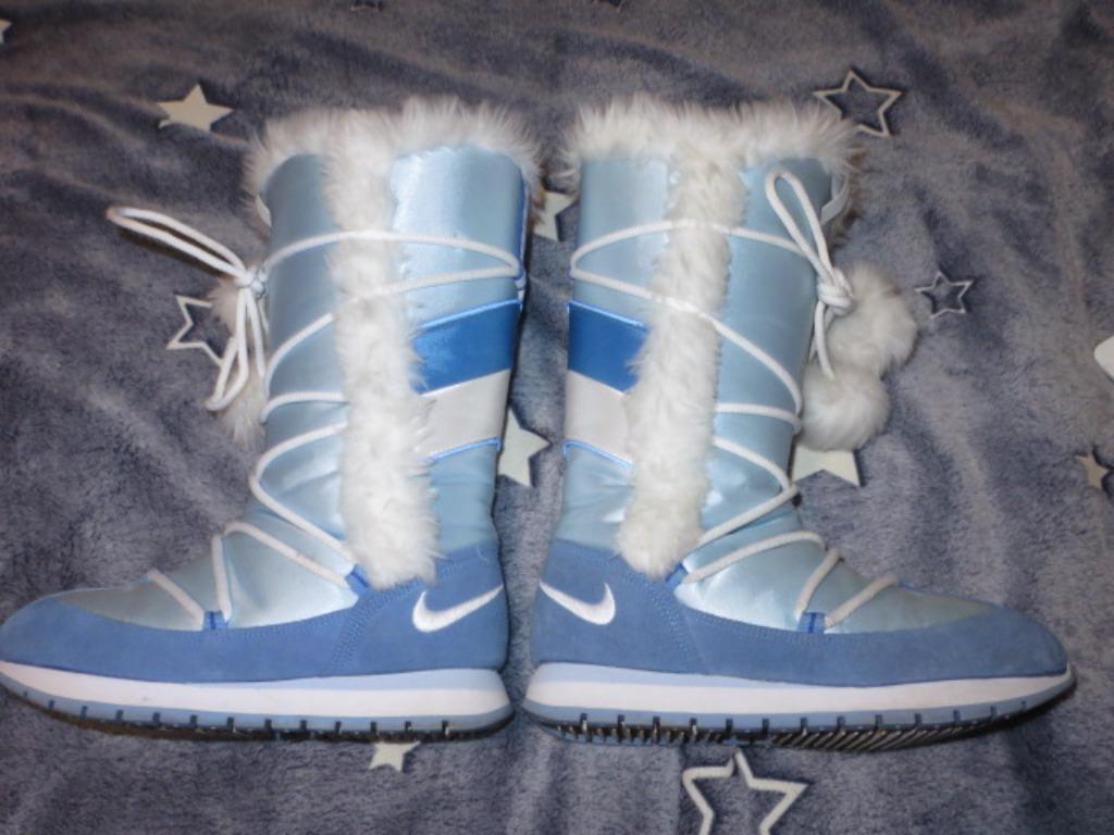 Nike : Snowboots -- sneeuwlaarzen -- Mt 36 -- Dames, NIKE, Overige typen, Ophalen of Verzenden, Zo goed als nieuw