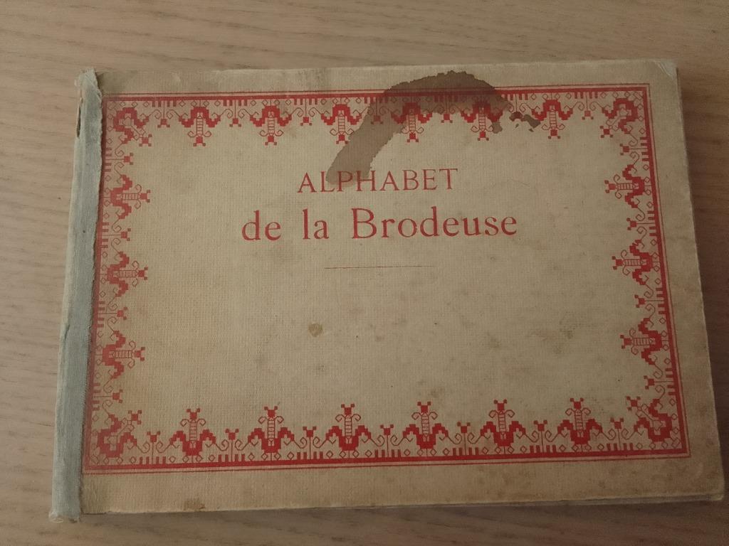 Alphabet de la brodeuse Ed. TH de Dillmont Bibliothèque DMC, Enlèvement ou Envoi, Utilisé