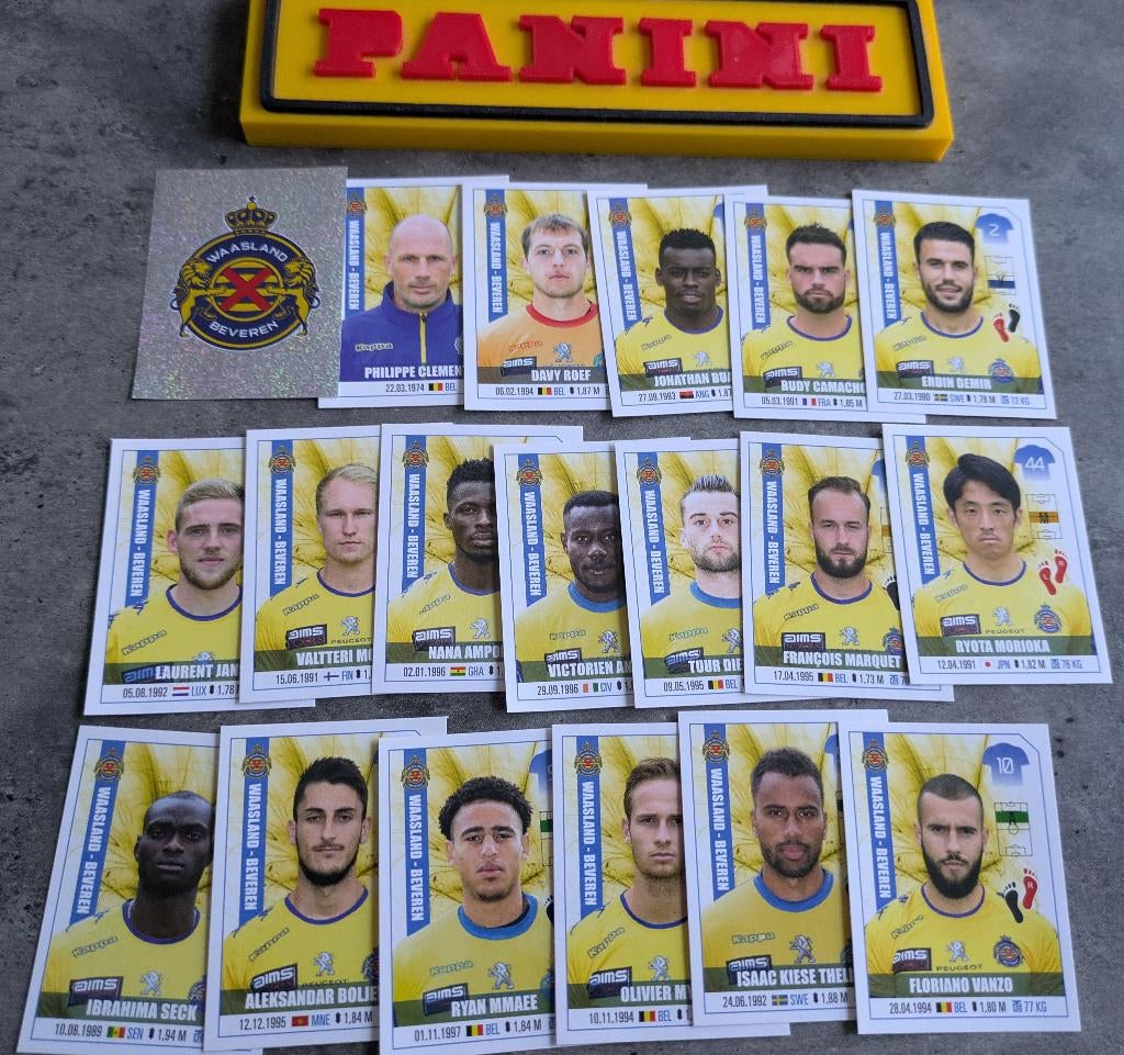 AUTOCOLLANTS PANINI FOOTBALL 2018, 19X BEVEREN W. FOOTBALL, Enlèvement ou Envoi, Neuf