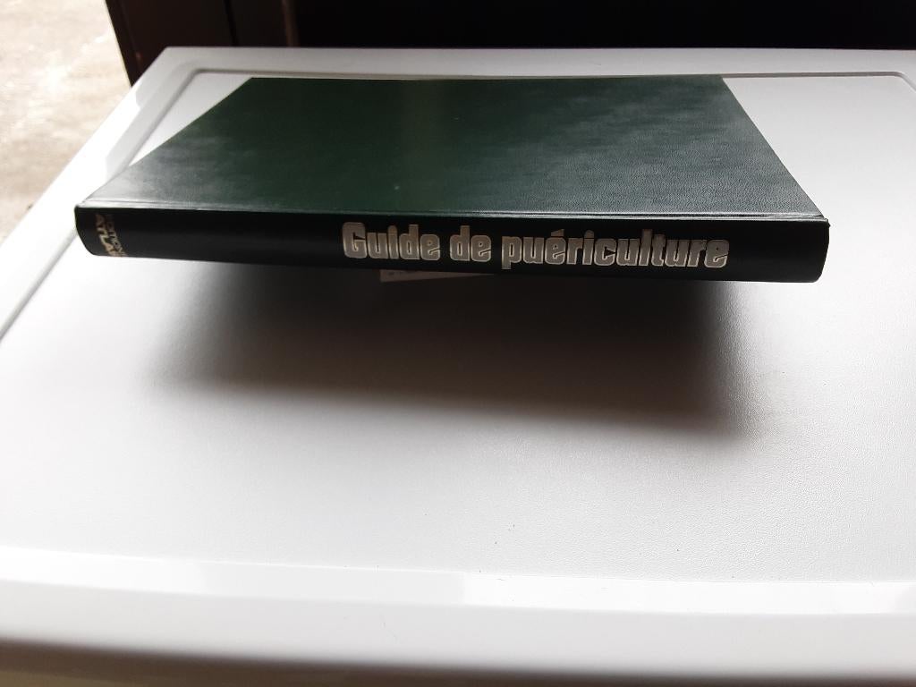 GUIDE DE PUERICULTURE, Enlèvement ou Envoi, Neuf