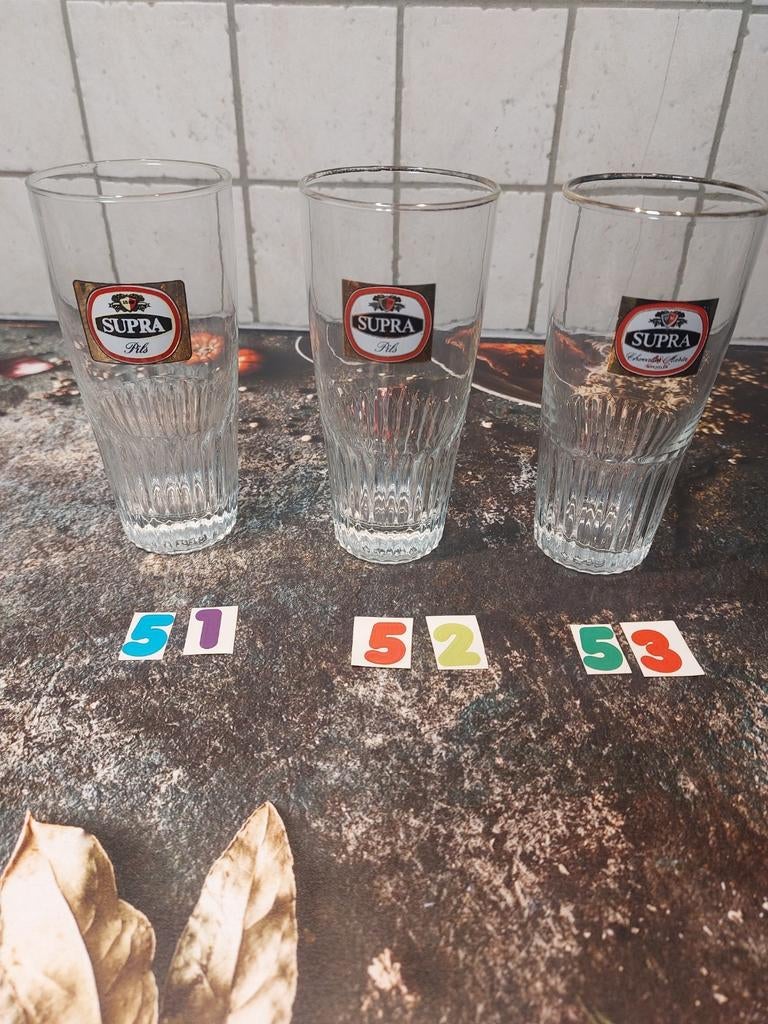 Verre à bière Supra, logo côtelé doré, Collections, Enlèvement ou Envoi, Comme neuf, Verre à bière