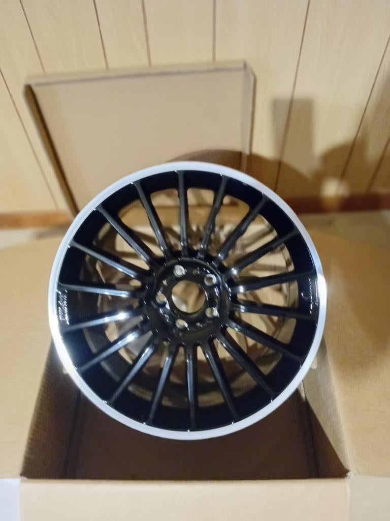 4 jantes neuves 19" Mercedes Look AMG, Neuf, Véhicule de tourisme, Autre, Jante(s)