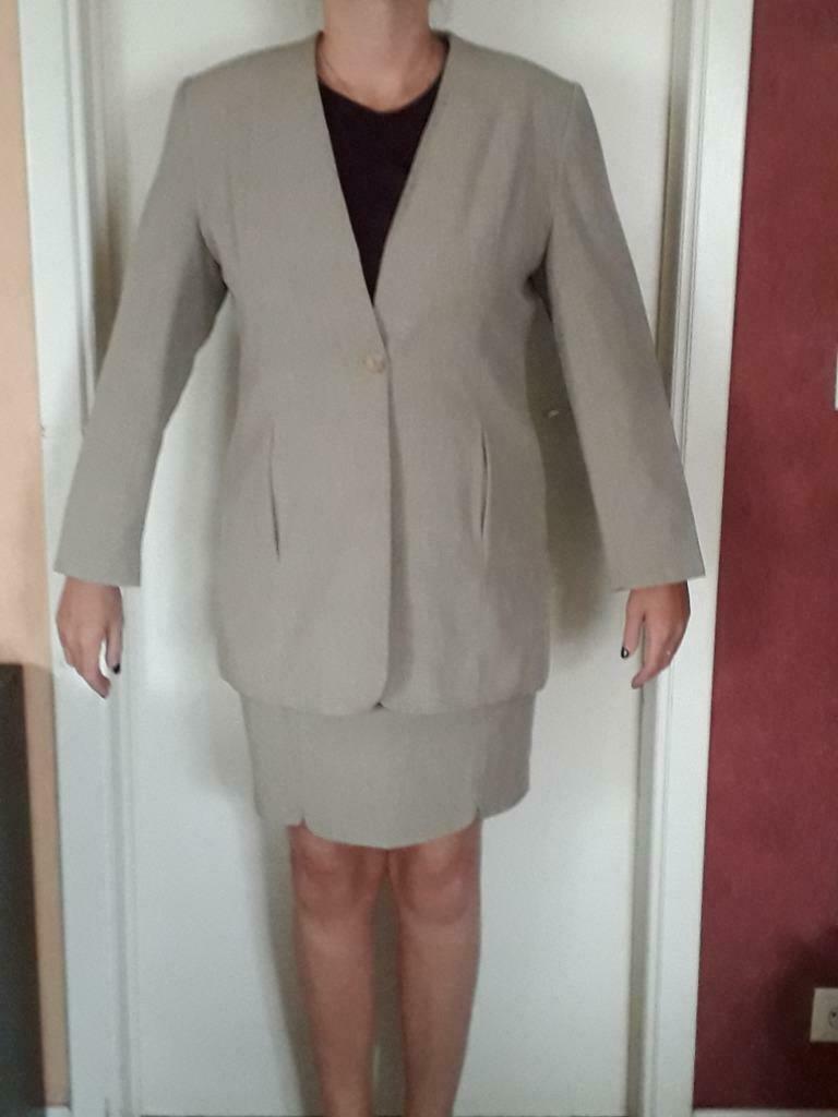 Tailleur Jupe, Enlèvement ou Envoi, Beige, Costume ou Complet, Taille 42/44 (L)