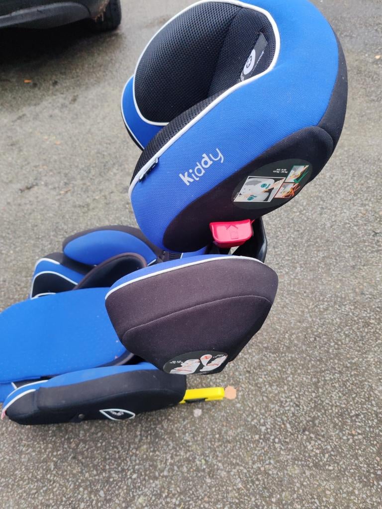 Siège Auto Enfant Isofix - Sécurité et Confort pour Votre Pe, Enfants & Bébés, Sièges auto, Enlèvement, Isofix