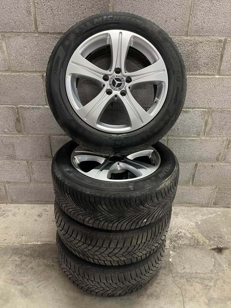 Kit hiver Mercedes 5x112 225/55R17, Autos : Pièces & Accessoires, Pneus & Jantes, Pneu(s), Pneus hiver, 17 pouces, 225 mm, Utilisé