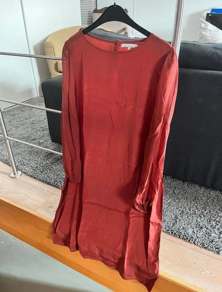 Kleed bruin Bordeaux achtig, Kleding | Dames, Ophalen, Zo goed als nieuw, Bruin, Knielengte