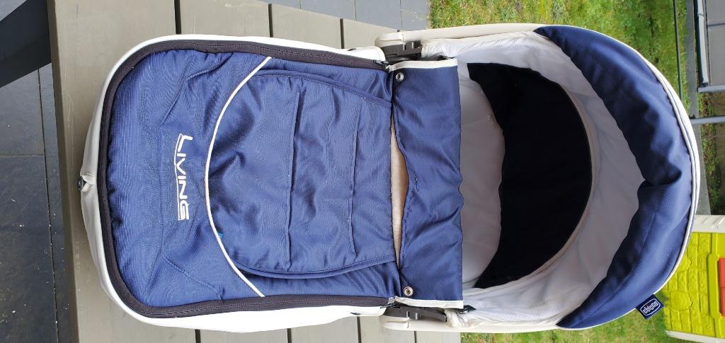 Panier de transport bébé Chicco, Enlèvement, Comme neuf, Chicco, Avec ceinture(s)