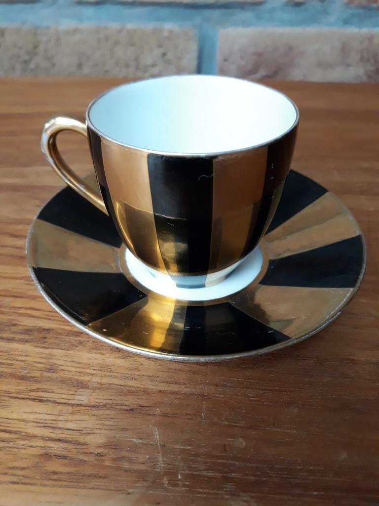 Ancienne tasse à moka, Enlèvement ou Envoi, Utilisé, Porcelaine