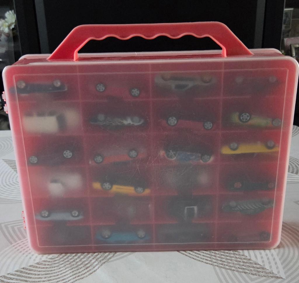 Koffer/Valiesje met 48 HotWheels auto's, Kinderen en Baby's, Ophalen of Verzenden, Gebruikt