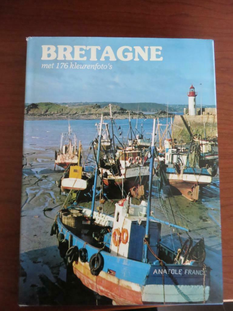 BRETAGNE MET 176 KLEURENFOTO'S, Neuf, Autres sujets/thèmes