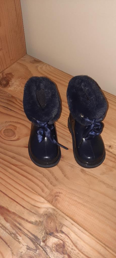 Mooie nieuwe laarsjes maat 22, Meisje, Made in spain, Nieuw, Ophalen of Verzenden