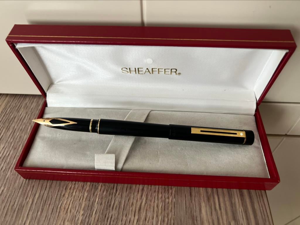 Sheaffer targa 14k goud f punt, zwart met converter, Verzamelen, Ophalen of Verzenden, Zo goed als nieuw, Sheaffer