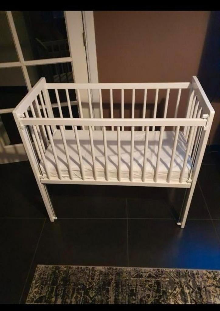 Babywieg, Ophalen, Zo goed als nieuw, Wieg