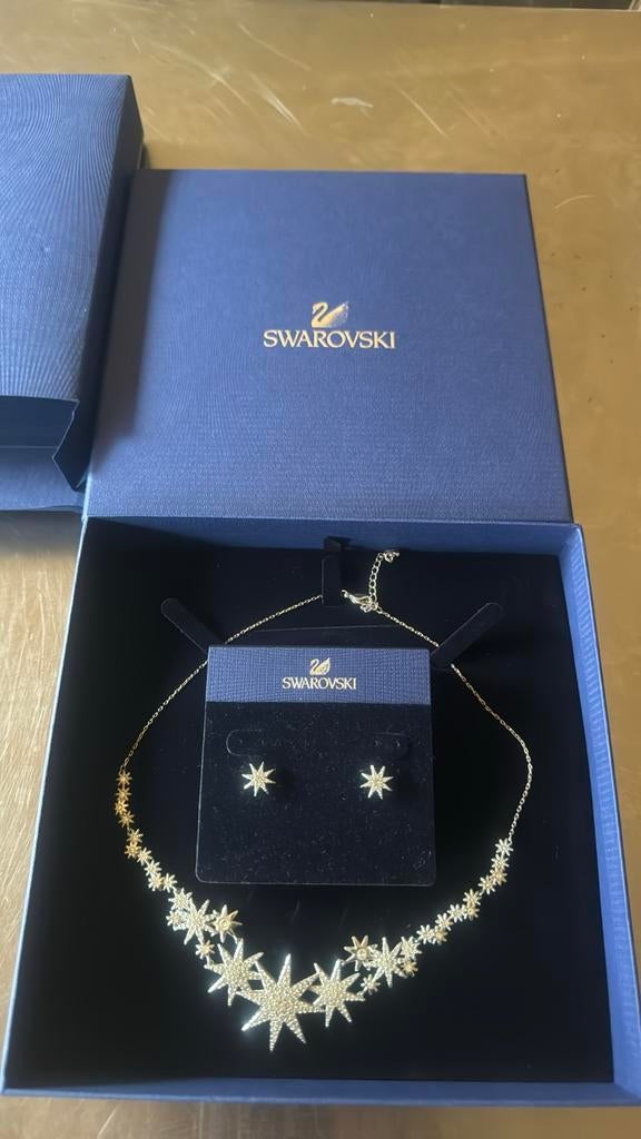 Parure Swarovski neuve, Enlèvement ou Envoi, Neuf, Bijou ou Montre