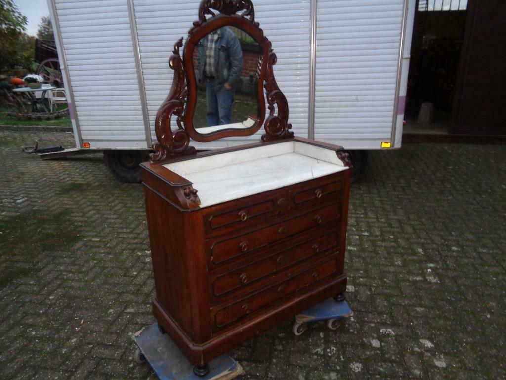 ANTIEKE MACHONIEHOUTEN COMMODE MET SPIEGEL, Antiek en Kunst, Ophalen of Verzenden