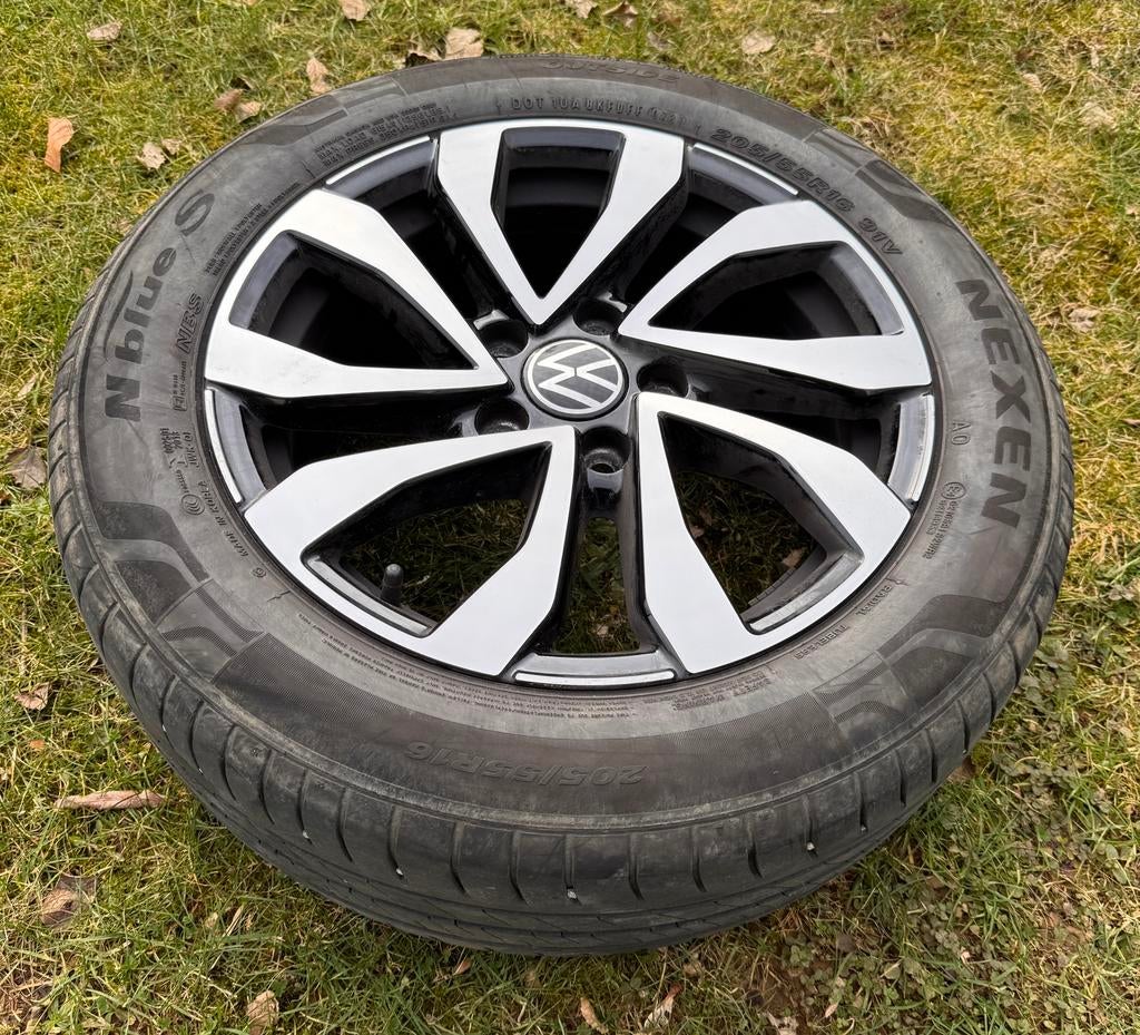 4 pneus été sur jantes alliage 16’’ VW Golf 8, Ophalen, Zomerbanden, Band(en)