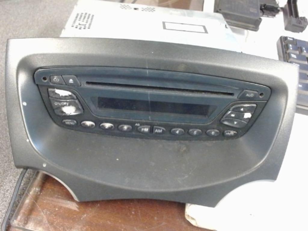 Radio CD Ford Ka 2 7354765230, Auto-onderdelen, Interieur en Bekleding, Ford, Gebruikt, Ophalen
