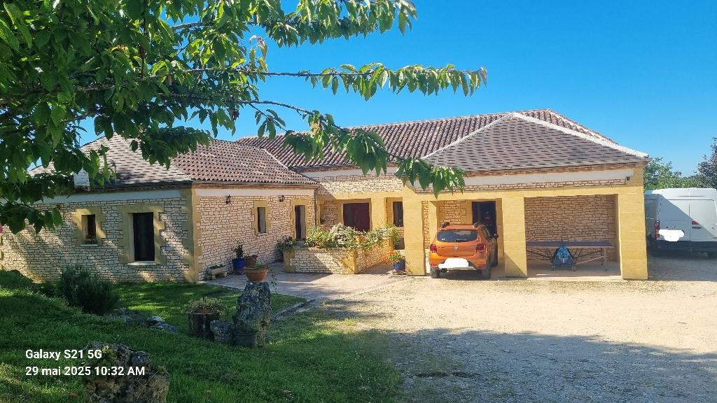 gite  15 personnes   en  dordogne, Propriétaire, Village, Maison de campagne ou Villa, Animaux domestiques acceptés