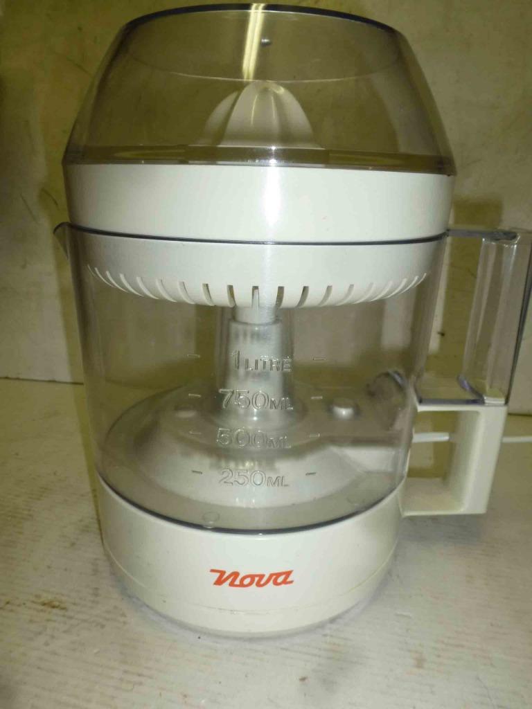 presse fruits NOVA  JU-110  - puissance 28W, Elektronische apparatuur, Juicers, Zo goed als nieuw, Elektrisch, Ophalen of Verzenden