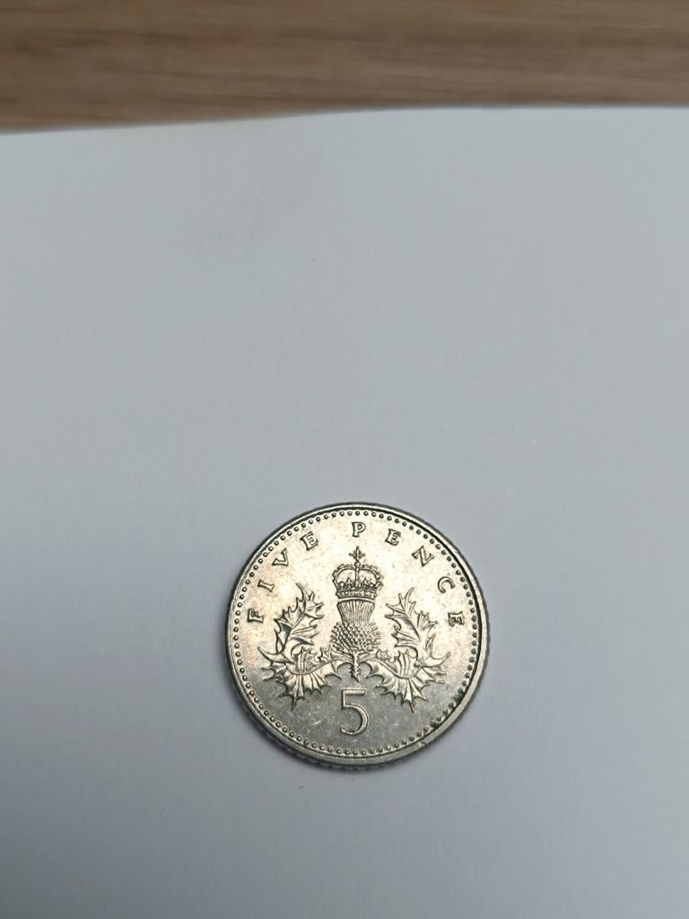 Pièces de monnaie de 5 pences de 1990, Enlèvement