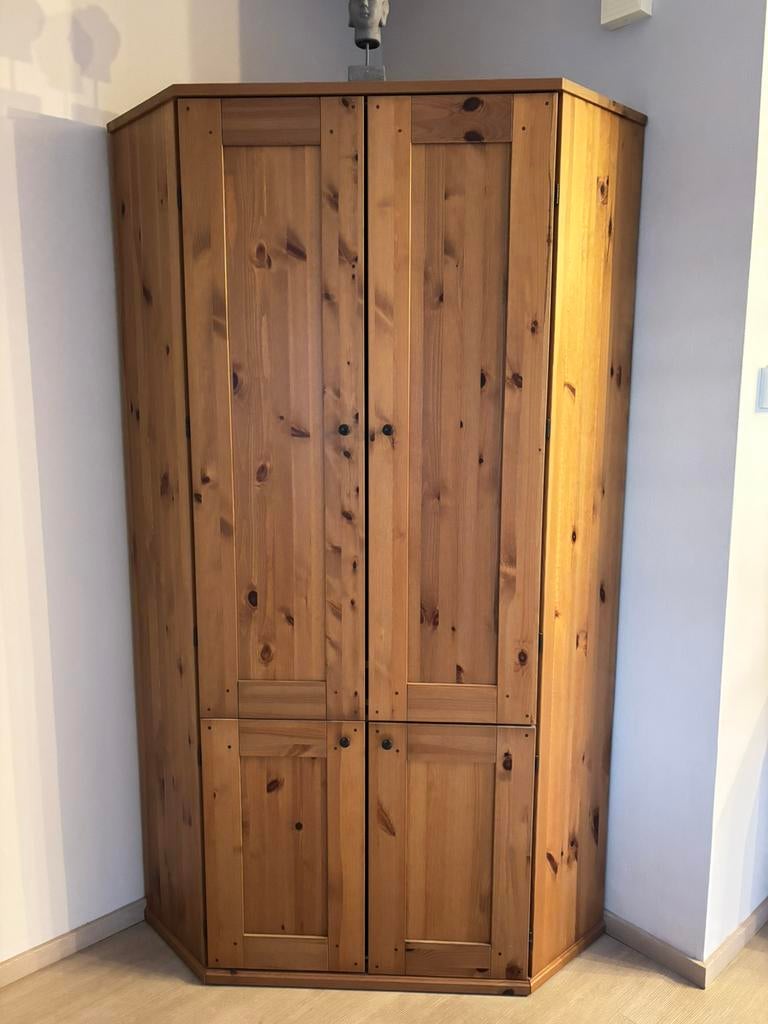 Massief houten hoekkast IKEA, Ophalen
