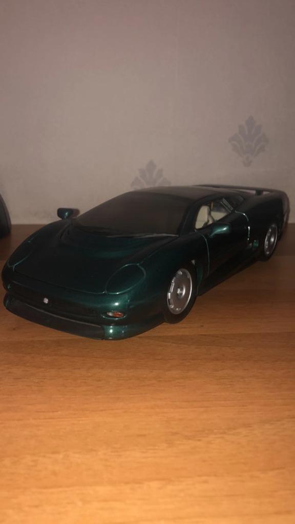 Jaguar XJ220 Maisto 1/18, Hobby en Vrije tijd, Ophalen of Verzenden, Zo goed als nieuw, Auto, Maisto
