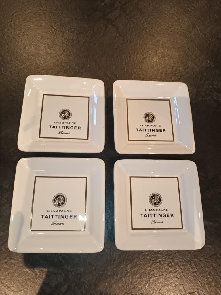 4 onderzetters champagne Taittinger Reims, Ophalen