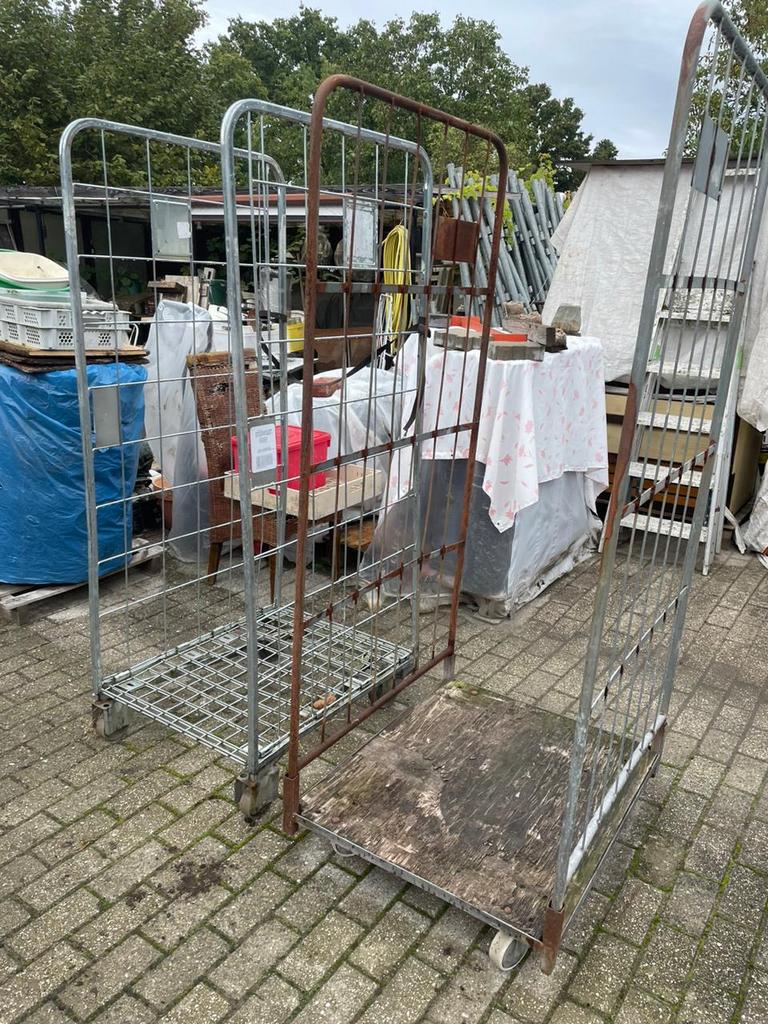Rolcontainers €75/stuk, Enlèvement