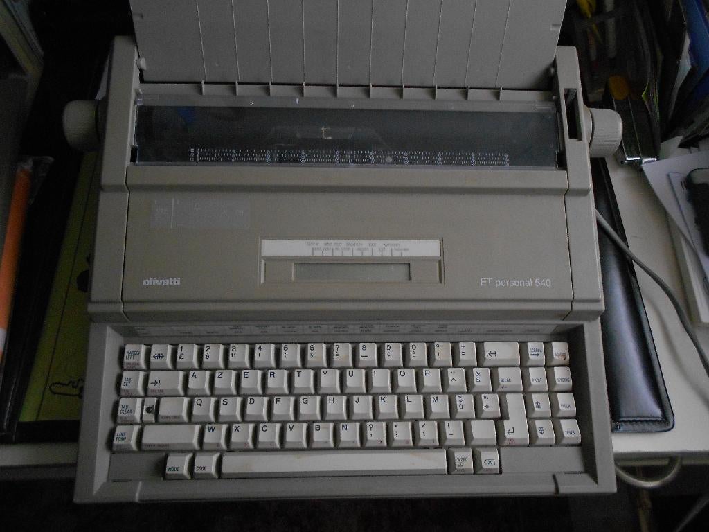 elektrische typmachine Olivetti, Ophalen, Gebruikt