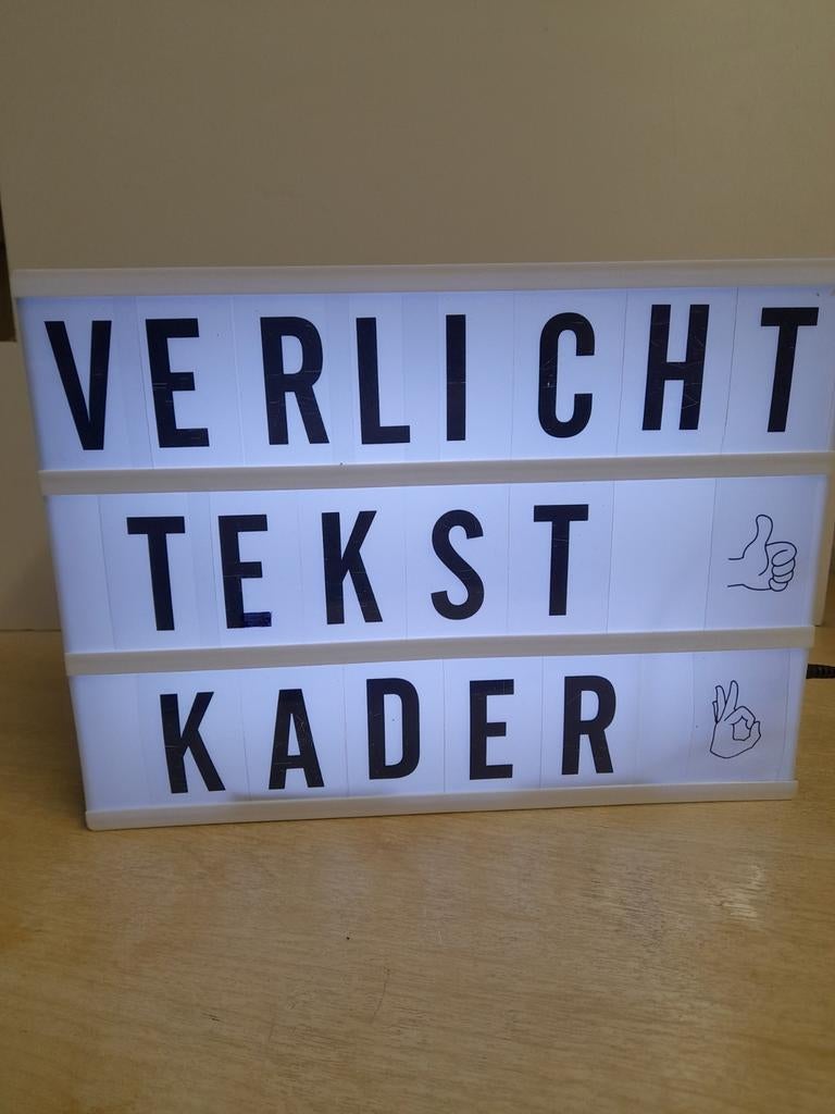 Letterkrant , verlicht tekstpaneeltje met leds., Ophalen of Verzenden, Zo goed als nieuw