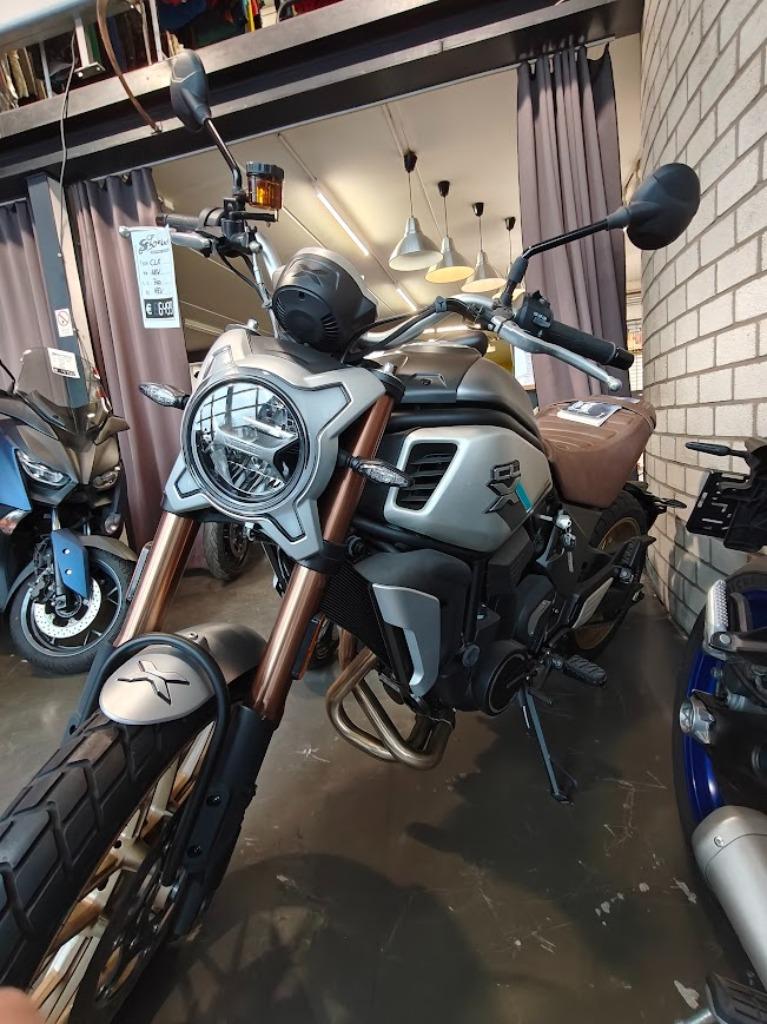 CF MOTO - 700CL-X, Motoren, Motoren | Overige merken, 700 cc, 2 cilinders, Cf moto, Bedrijf