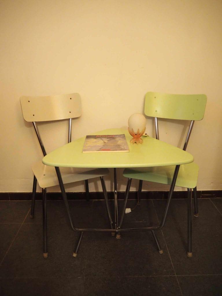 Vintage set design tafeltje en stoelen, 1960s, Huis en Inrichting, Tafels | Sidetables, Zo goed als nieuw, Overige vormen, Ophalen