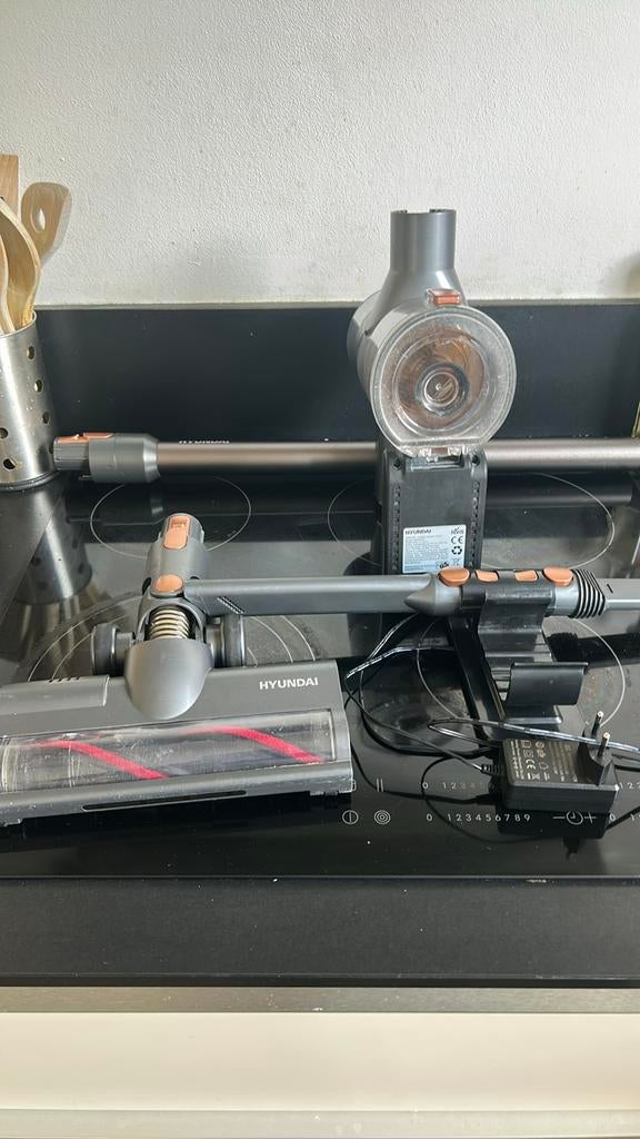 Aspirateur Hyundai pro, Aspirateur, Réservoir, Comme neuf, Enlèvement