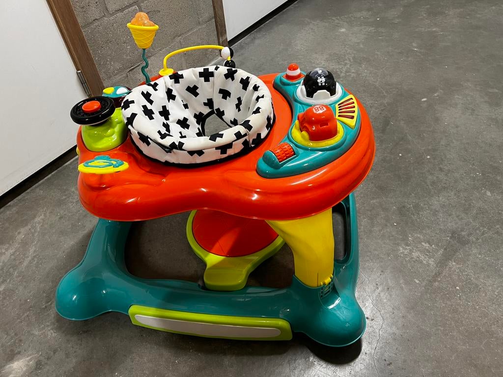 Roundabout 4 in 1 Activity Walker, Ophalen, Zo goed als nieuw