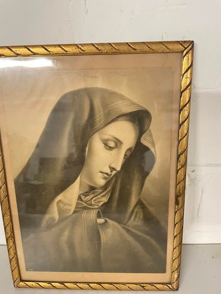 Diverse religieuze kaders, Ophalen