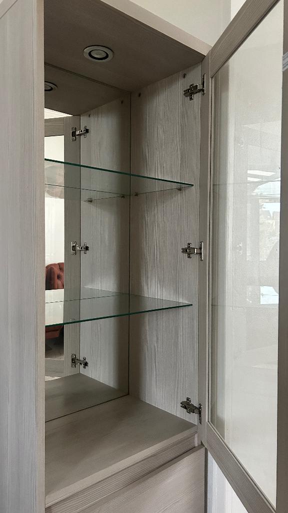 Woonkamer/eetkamerset, Ophalen, Overige materialen, Gebruikt, 100 tot 150 cm