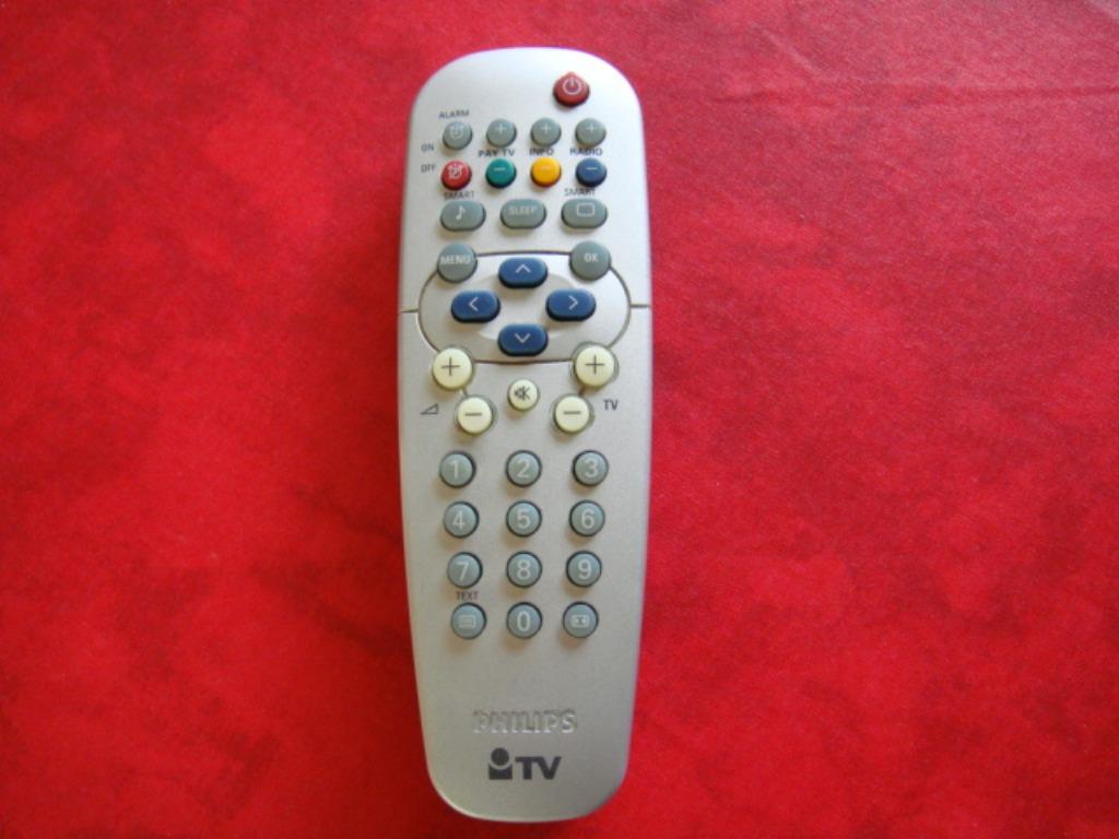 Télécommande TV. Marque: "PHILIPS". RC19335018/01., Ophalen of Verzenden, Gebruikt, Tv