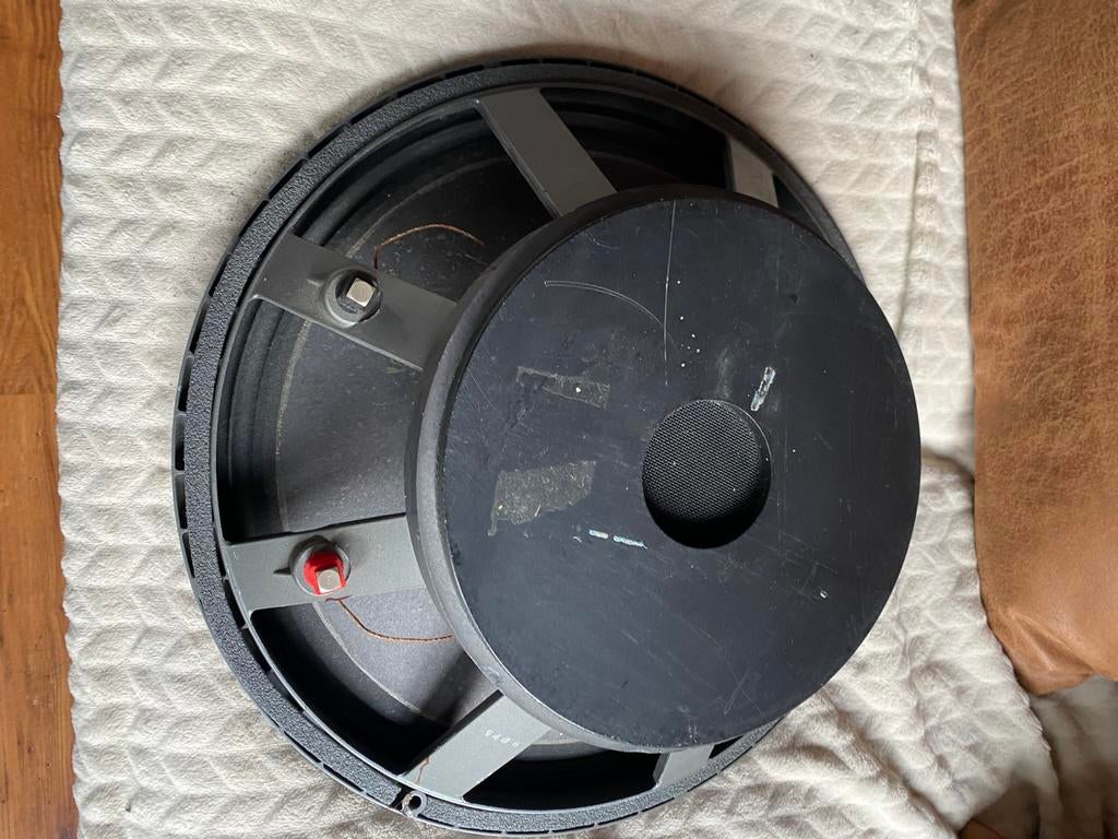 Zware 15 inch speaker, Ophalen, Gebruikt