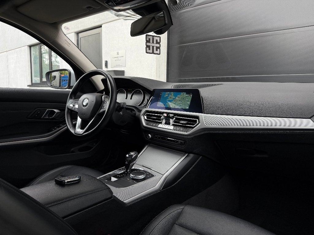 BMW 318dA Touring 19" | NAVI | CRUISE | PDC | GARANTIE, Autos, Argent ou Gris, Achat, Euro 6, Entreprise