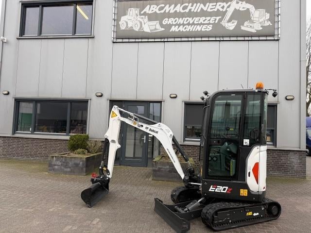 Bobcat E20Z Minigraver Minikraan Binnendraaier ZGST 2T, Ophalen, Graafmachine